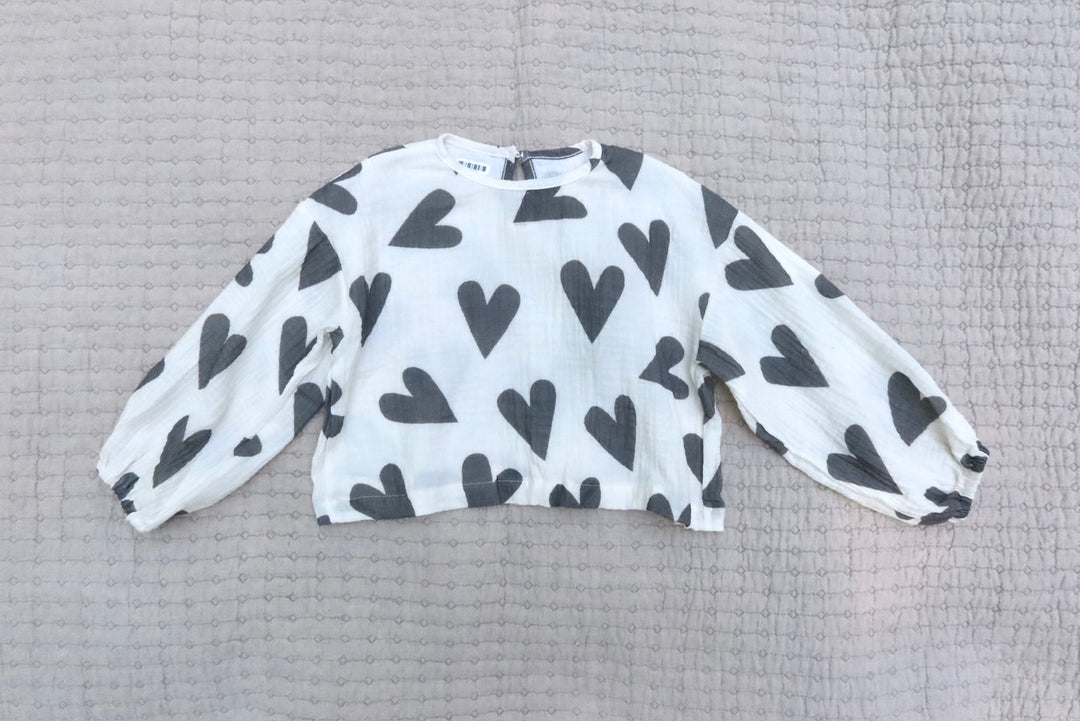 black hearts all over pullover