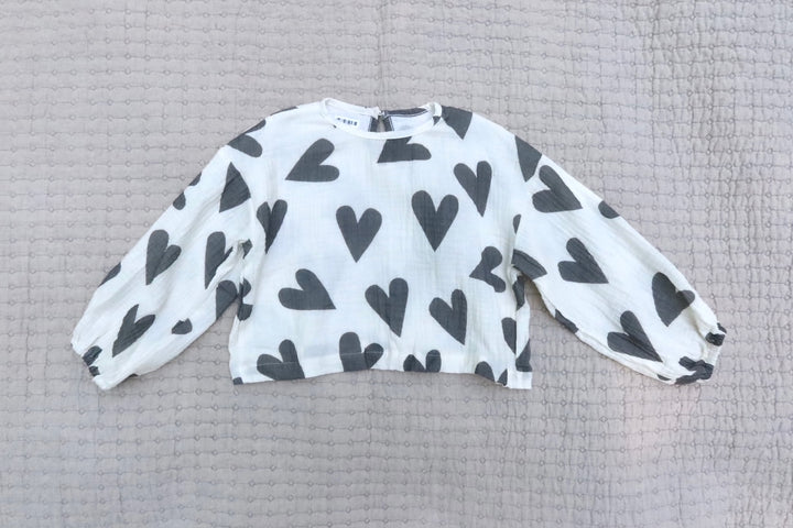 black hearts all over pullover