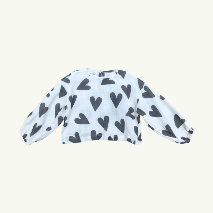 black hearts all over pullover on stork