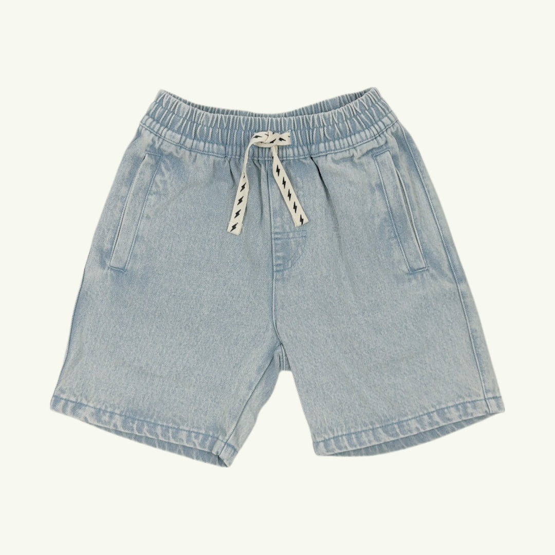 chiller walking shorts on stork