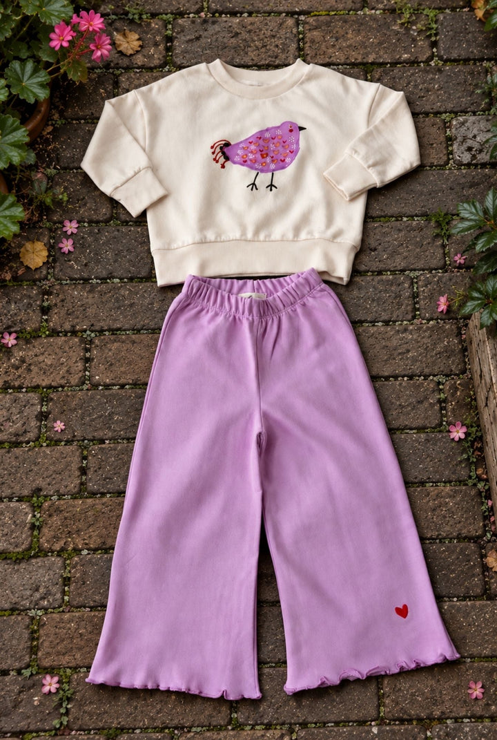 heart pants on stork