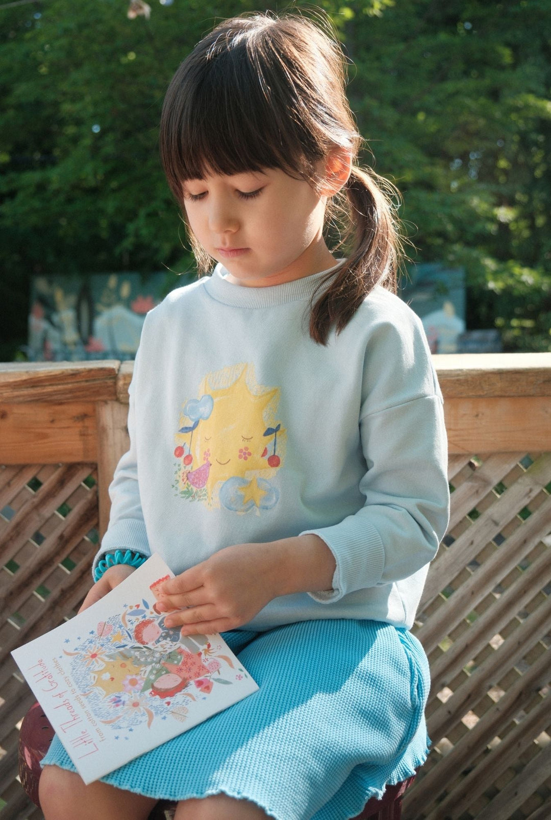 sun crewneck on stork