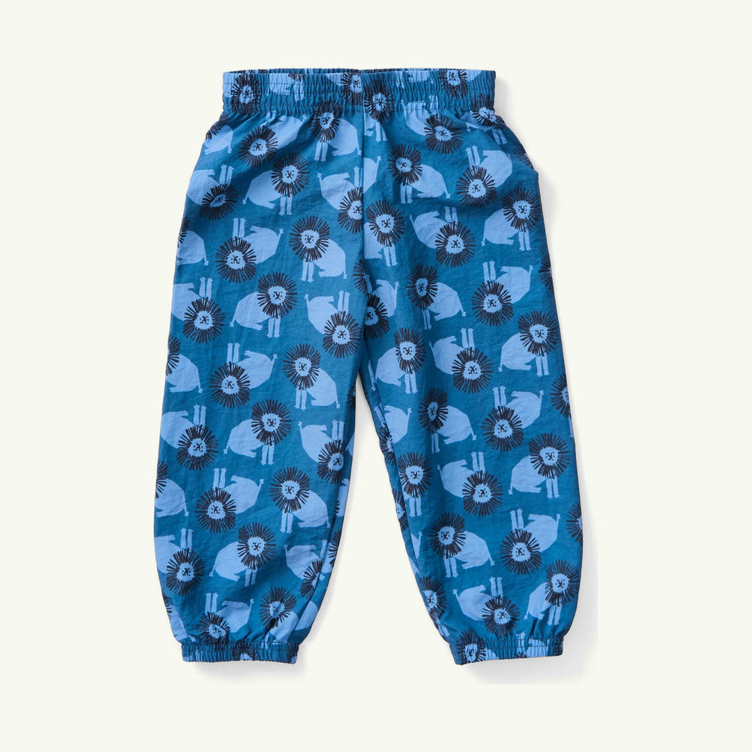 lion track pant on stork